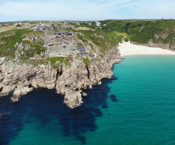 wedding car hire at the Rosevine hotel in Cornwall